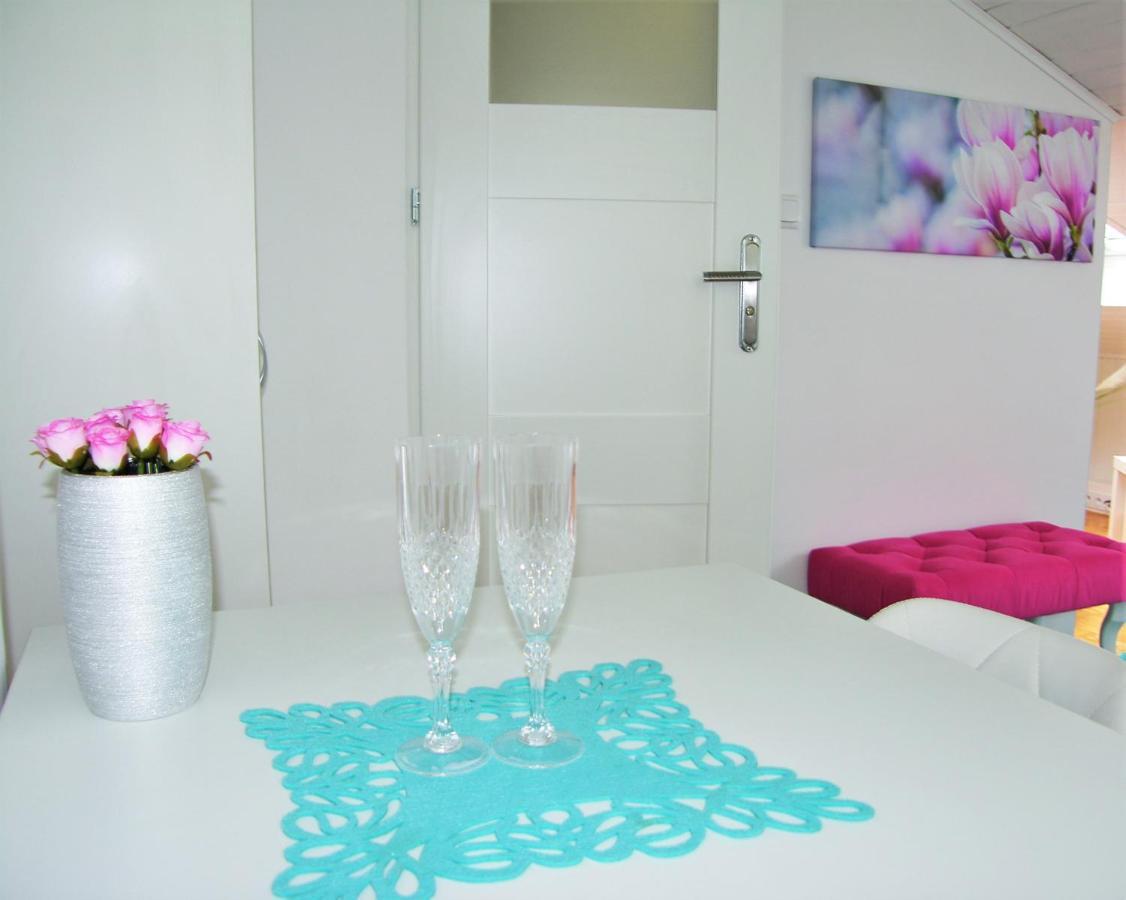 Kaliny Apartamenty Wanny Z Hydromasazem Chorzow Bagian luar foto