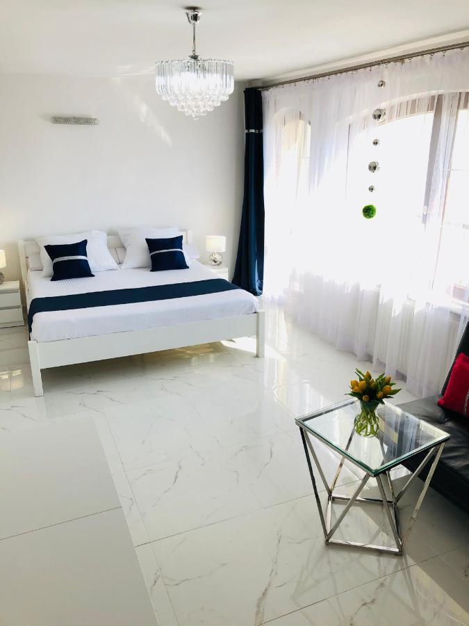 Kaliny Apartamenty Wanny Z Hydromasazem Chorzow Bagian luar foto